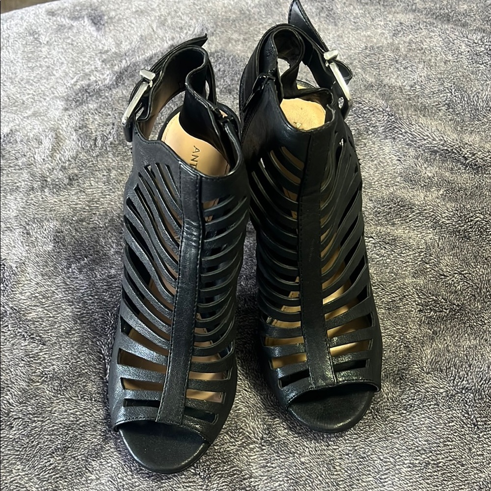ANTONIO MELANI Black Strappy Heels